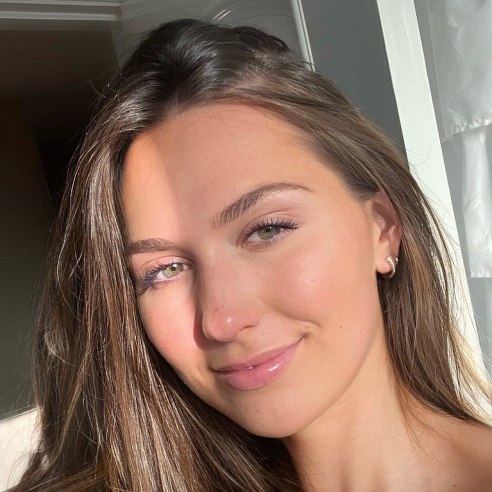 Meet your Posher, Maddie